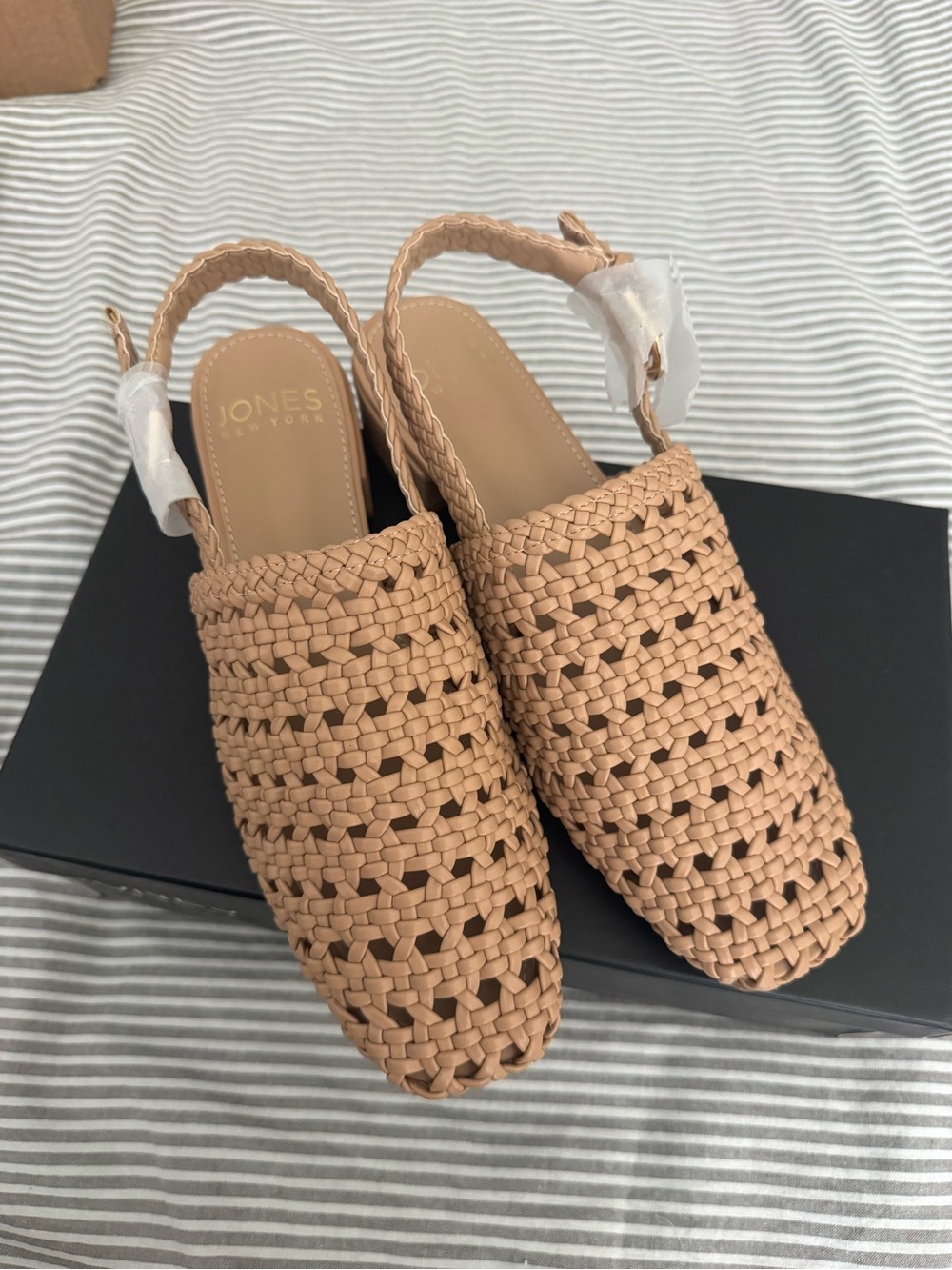Jones New York Woven Slingback Mule in Nude